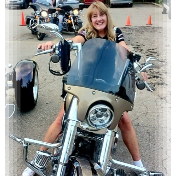 Meet your Posher, Sandie - Picture 8 of 9